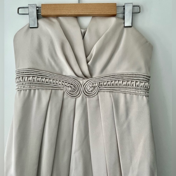 BCBGMaxAzria short dress in size 4 - silver/gray - Picture 2 of 4